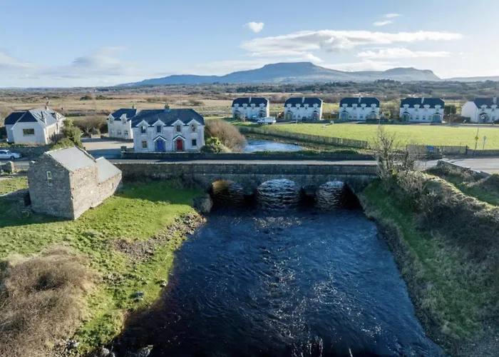 Fishermans Cottage Stunning Two Bedroom With Views Close To Town