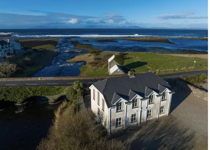 Fishermans Cottage Stunning Two Bedroom With Views Close To Town