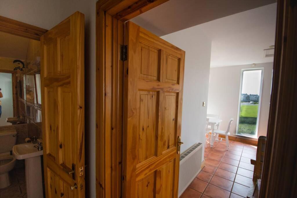 Holiday home Fishermans Stunning Two Bedroom With Views Close To Town